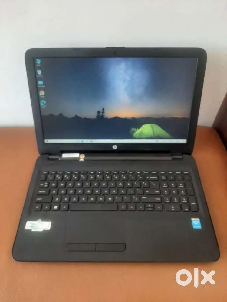 HP LAPTOP 8 GP RAM 500 GP HDD WIFI WEBCAM INTEL PENDIUM PROCESSOR