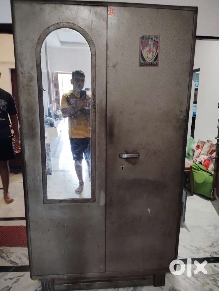 Iron wardrobe