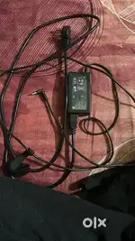 HP Original 65W Laptop Charger