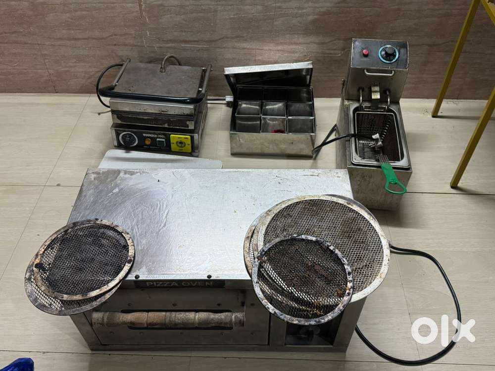 Pizza oven / sandwich Griller / oil frier / platform table/kitchen