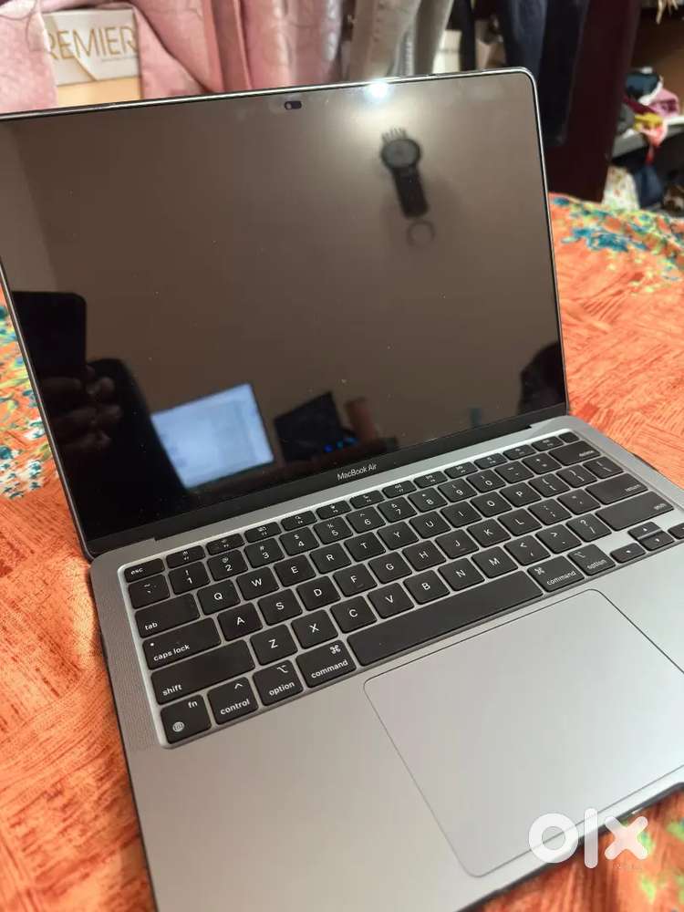 Apple Macbook M1 Air