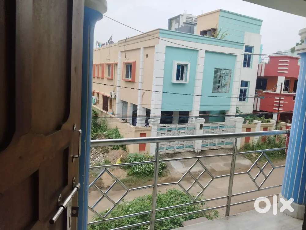 One bed empty in double sharing room for girls