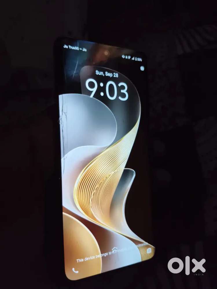Vivo e40 e 8 /128 8 month old display damage