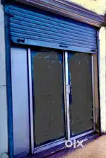 It's a 10/10 area shop, suitable for small business or office