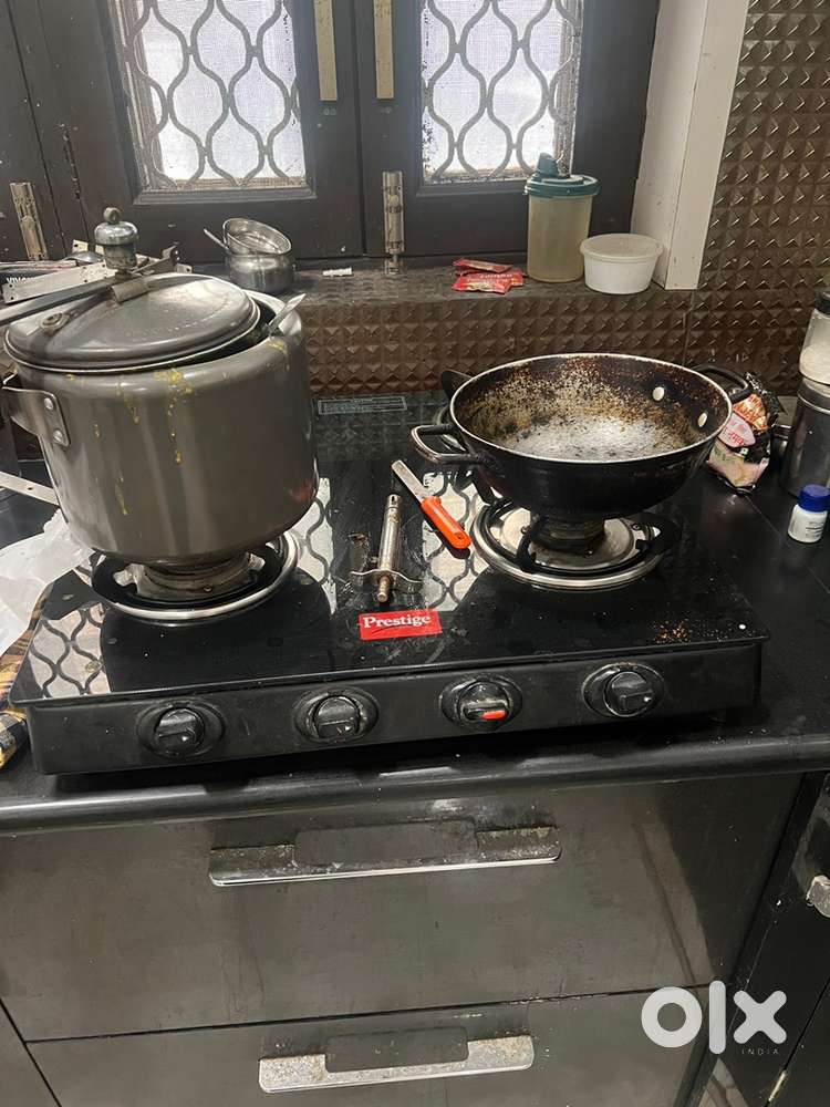 Prestige glass top 4 burner chula