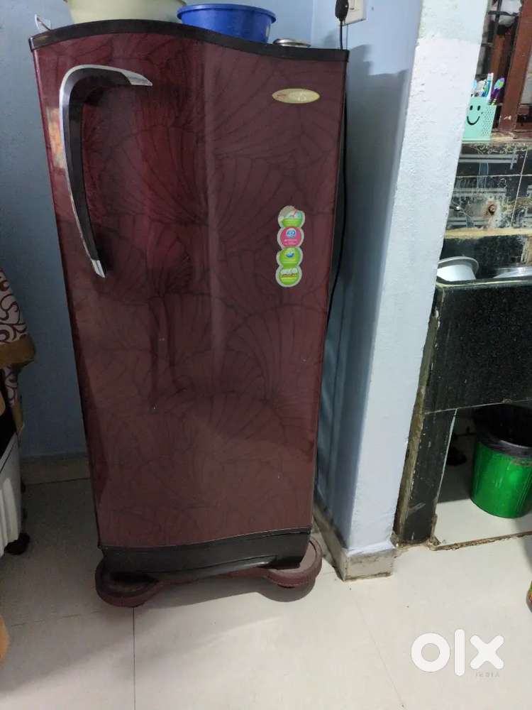 Selling fridge