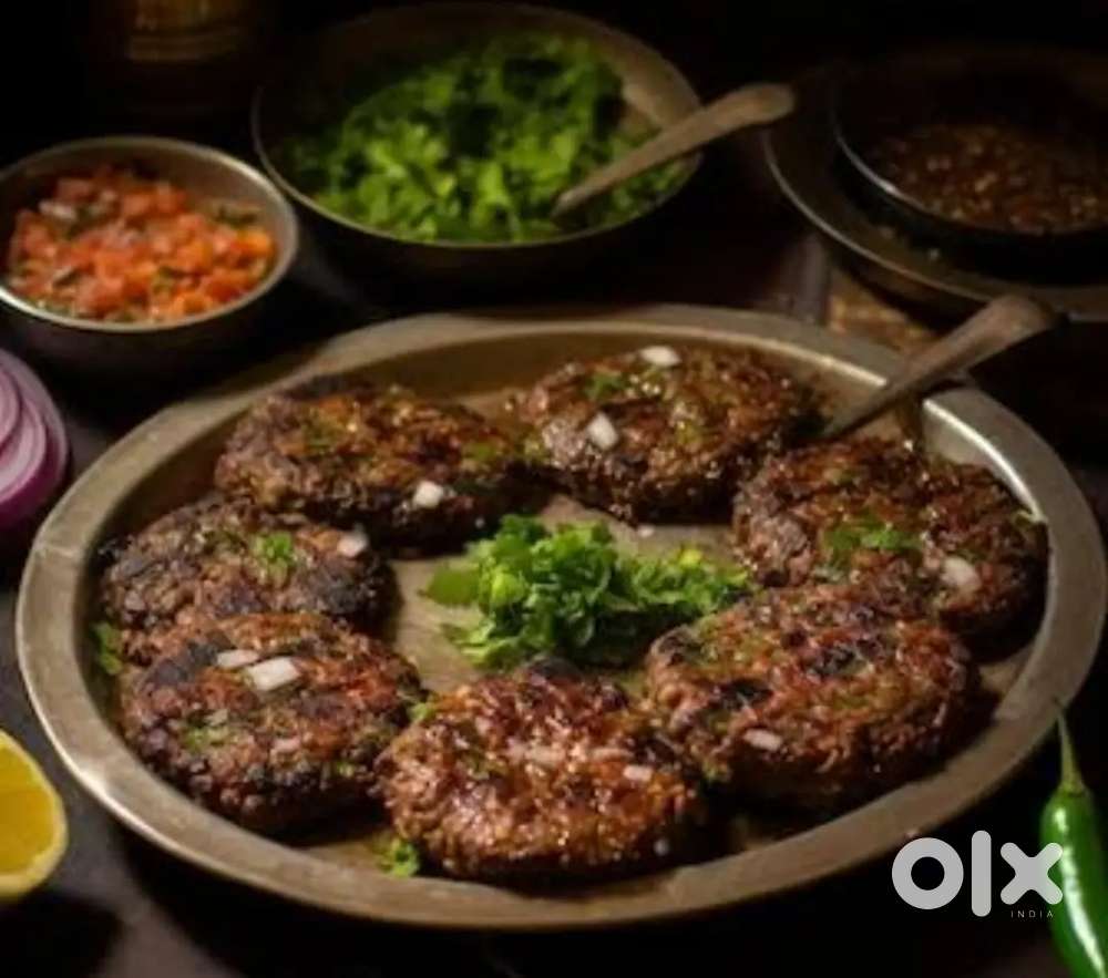 Nonveg/ Veg Chef/ karigar /  helper chahiye new ke liye