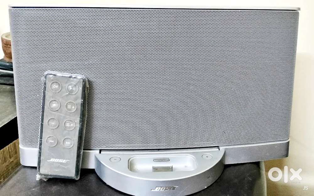 Bose Sound Dock 2  Speaker with Bluetooth Adapter