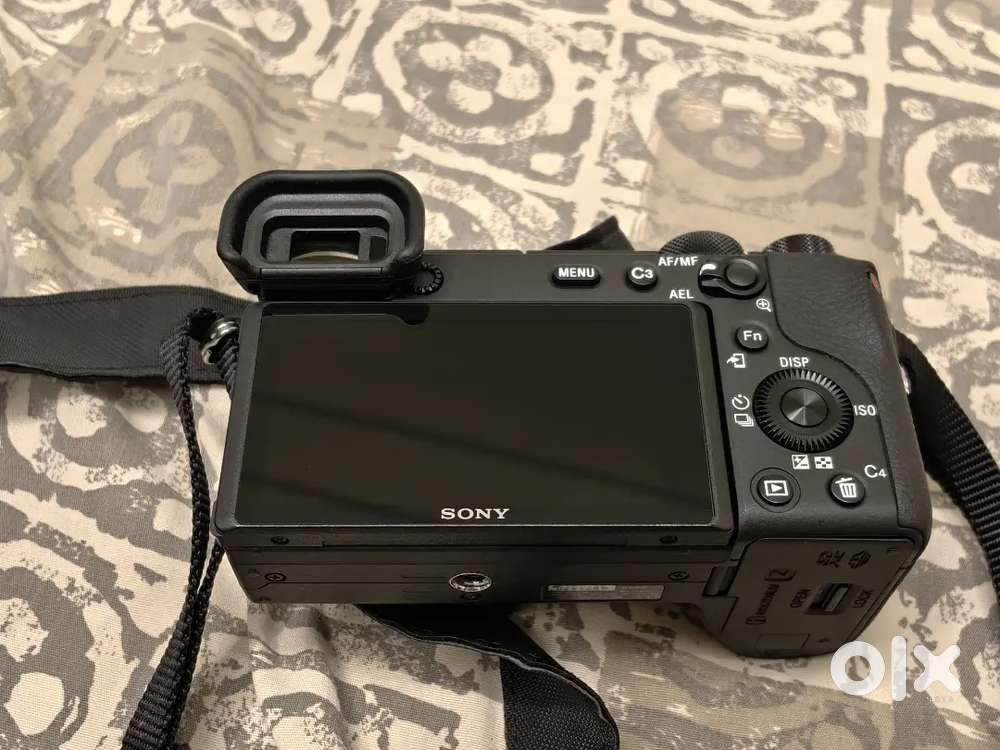 Sony a6600 with Sigma 16mm f/1.4