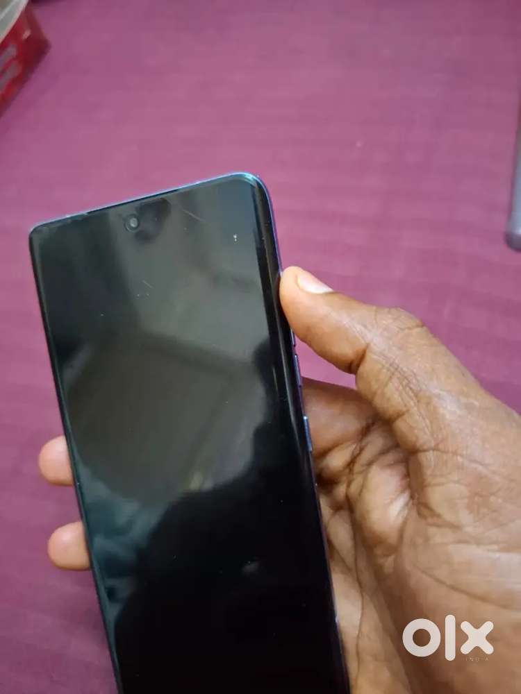 Moto edge 50 pro 7 months old lite crack front of display working good