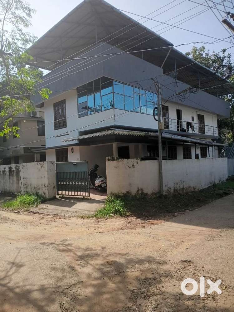 House for sale 6cent in with city access