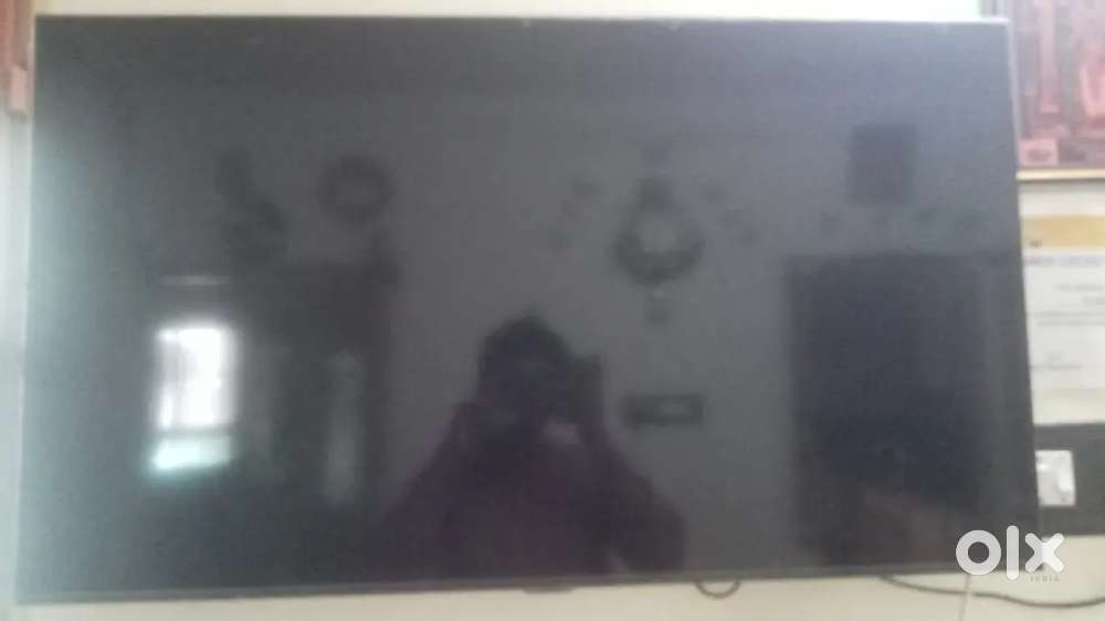 Samsung Au7700 43 inchs