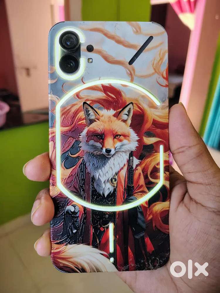 Nothing phone 1 with bill box