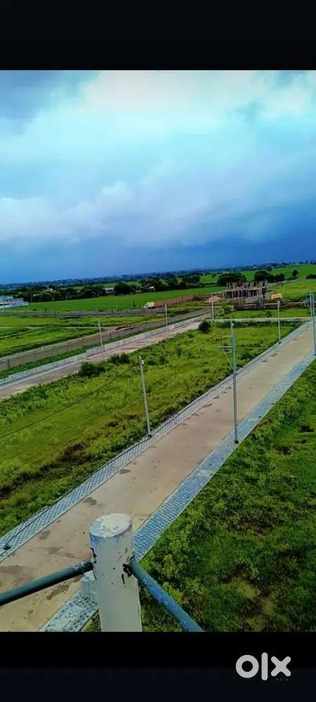 Indore me urgent plot sale karna hai commercial