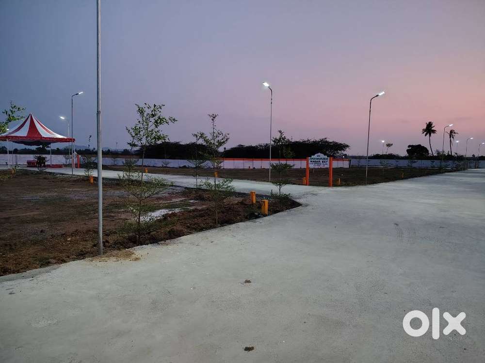 Velammal School Just 1km only Ready to start constrution Plots