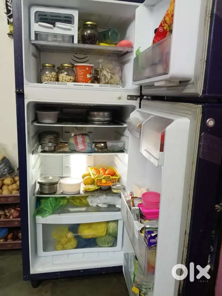 double door refrigerator