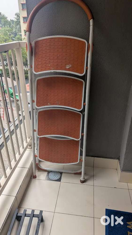 Step ladder