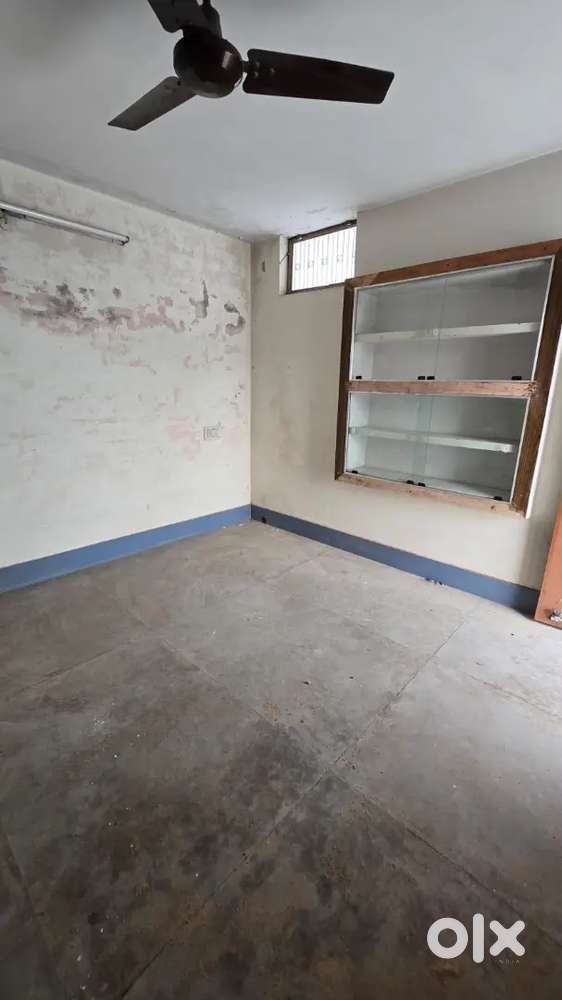 1 RK available for rent