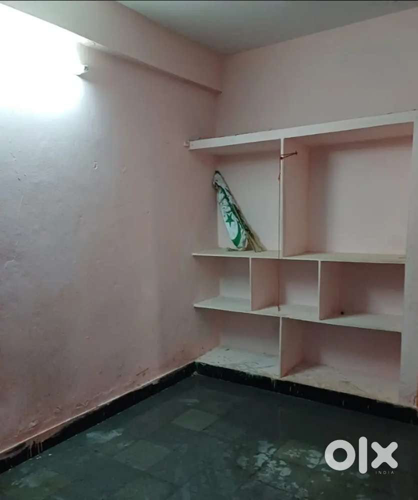 1 room only. 1 kitchen platform. I attached nice new toilet. 1 fan.