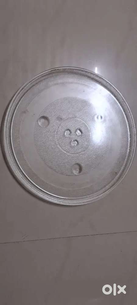 Microwave oven plate