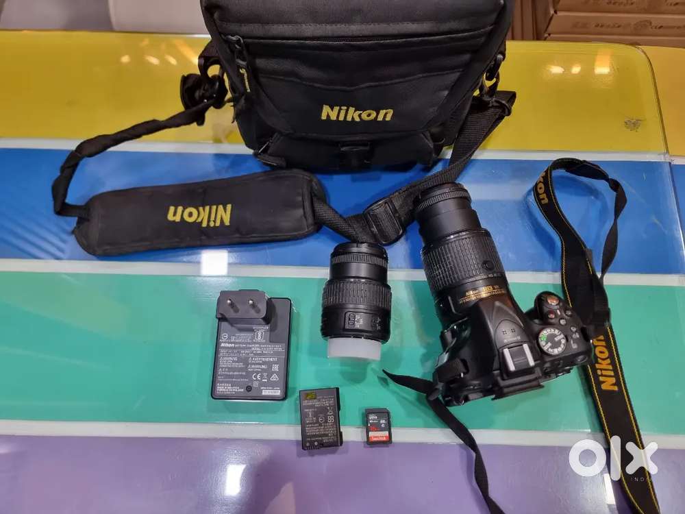 Nikon Camera D5200 with 2-lance