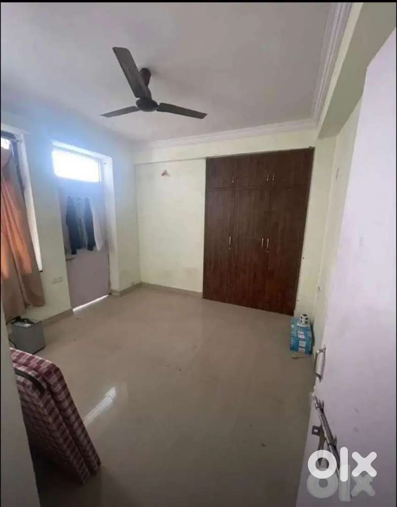 Need 2 bachlor Boy/Men for Rent flat with sharing flat 3bhk
