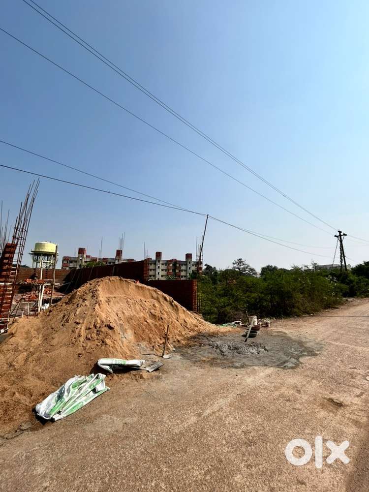 Junwani me Prime Location Plot Available