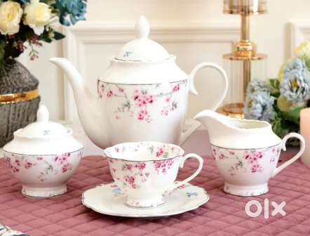 Premium Porcelain tea sets for sale.