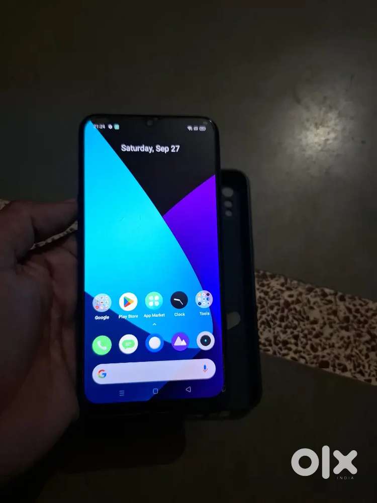 realme 3i good condition good battery back up