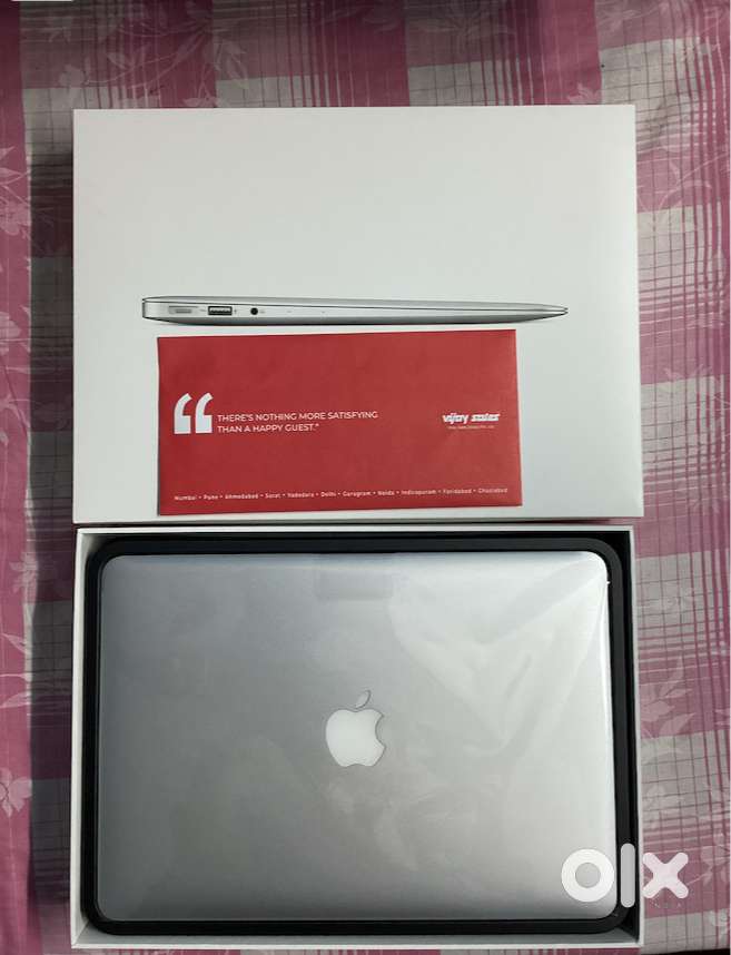 MacBook Air 2017  Box + Bill + All Accessories  Good Condition