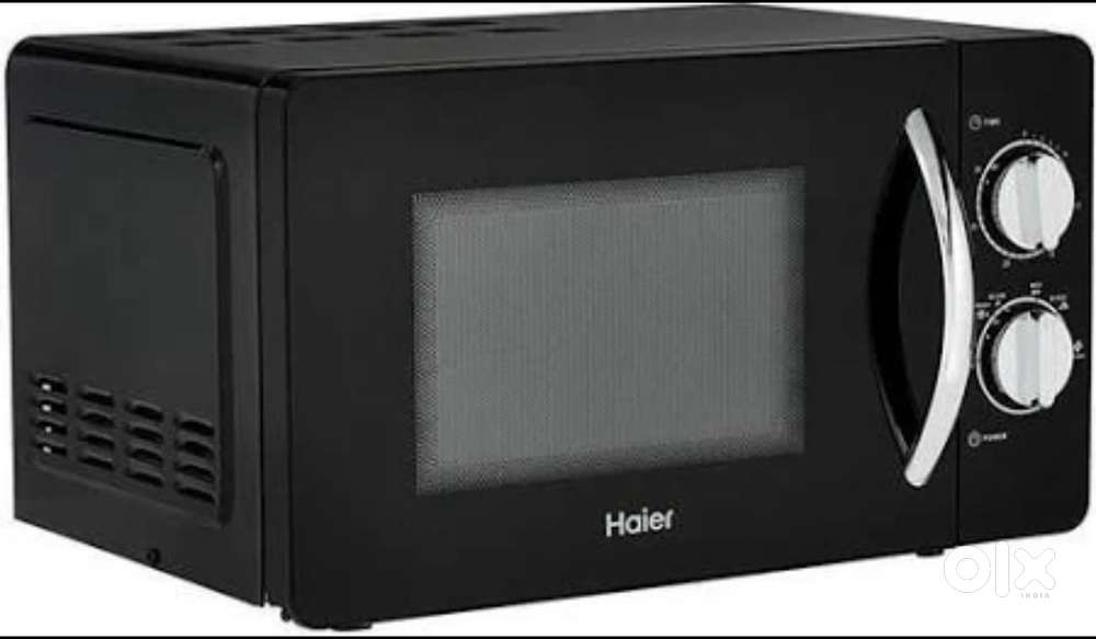 20 L Solo Microwave Oven.