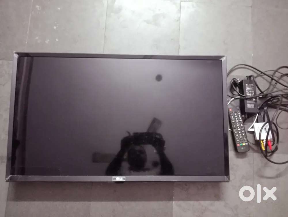 32inches LG'S tv.led for sale less used