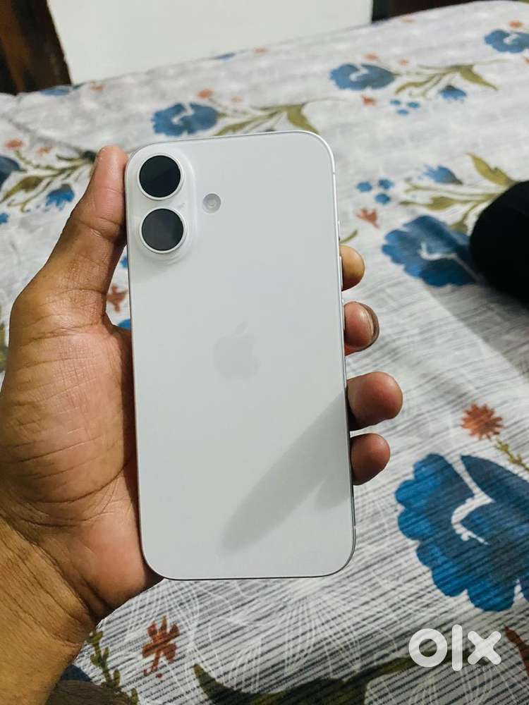brand new iphone 16 128gb(1 year warranty)