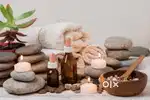 Spa therapist