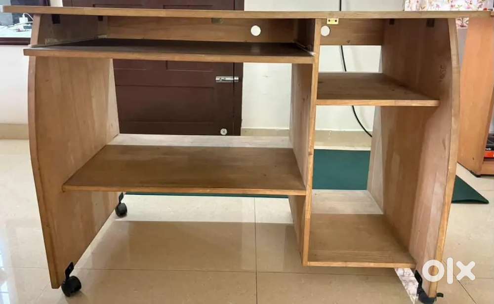 Computer/Study Table