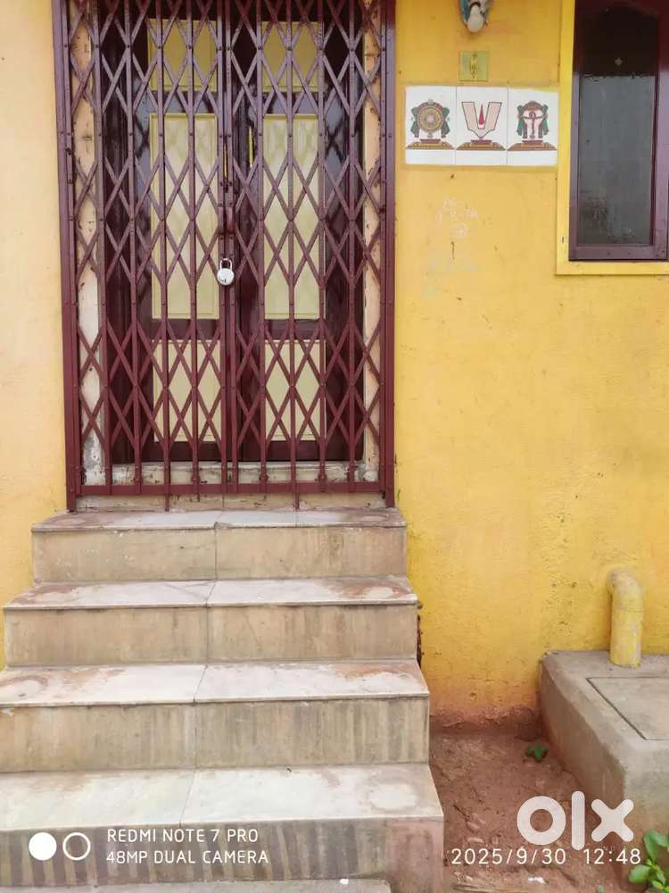 Doak nagar main near mutalaman temple