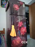 3 years old whirlpool fridge