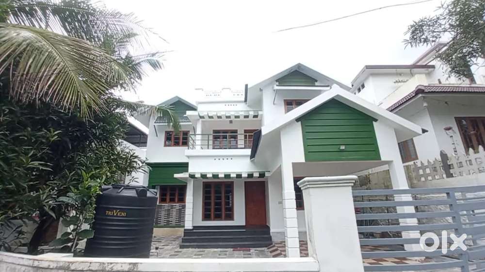 Athirampuzha 4+bedroom