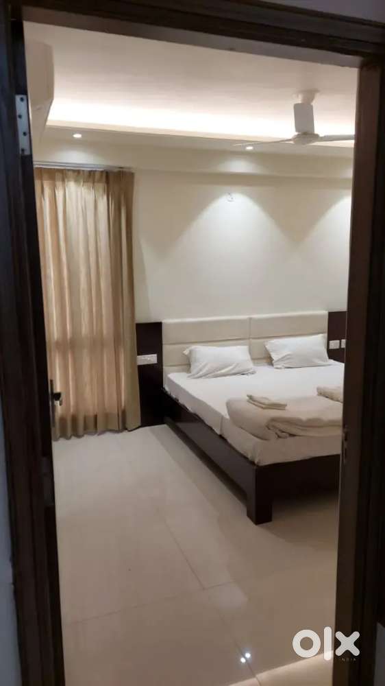 We have 3 bhk 4 bhk 5 bhk luxurious properties available