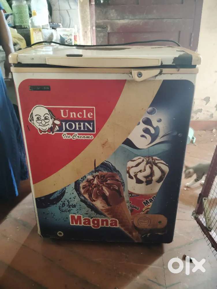 Uncle John's freezer -good working condition