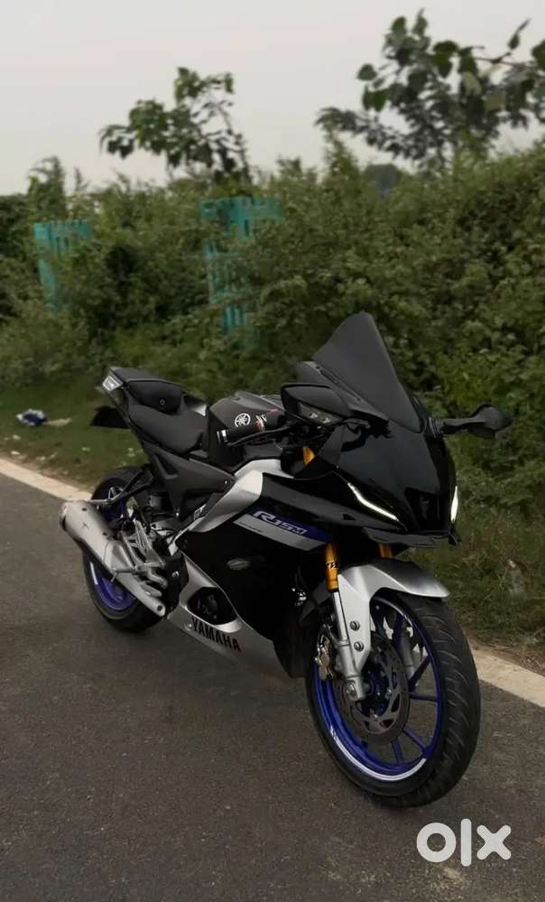 Yamaha R15 M fully maintained bike less driven