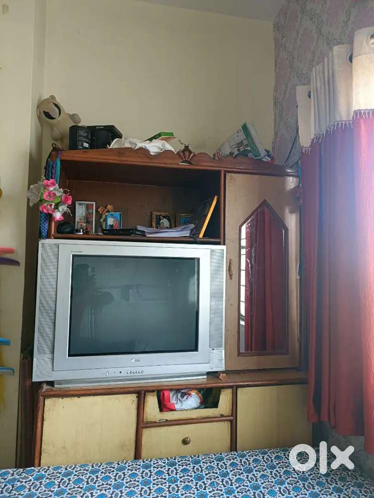 Lg Tv & Showcase