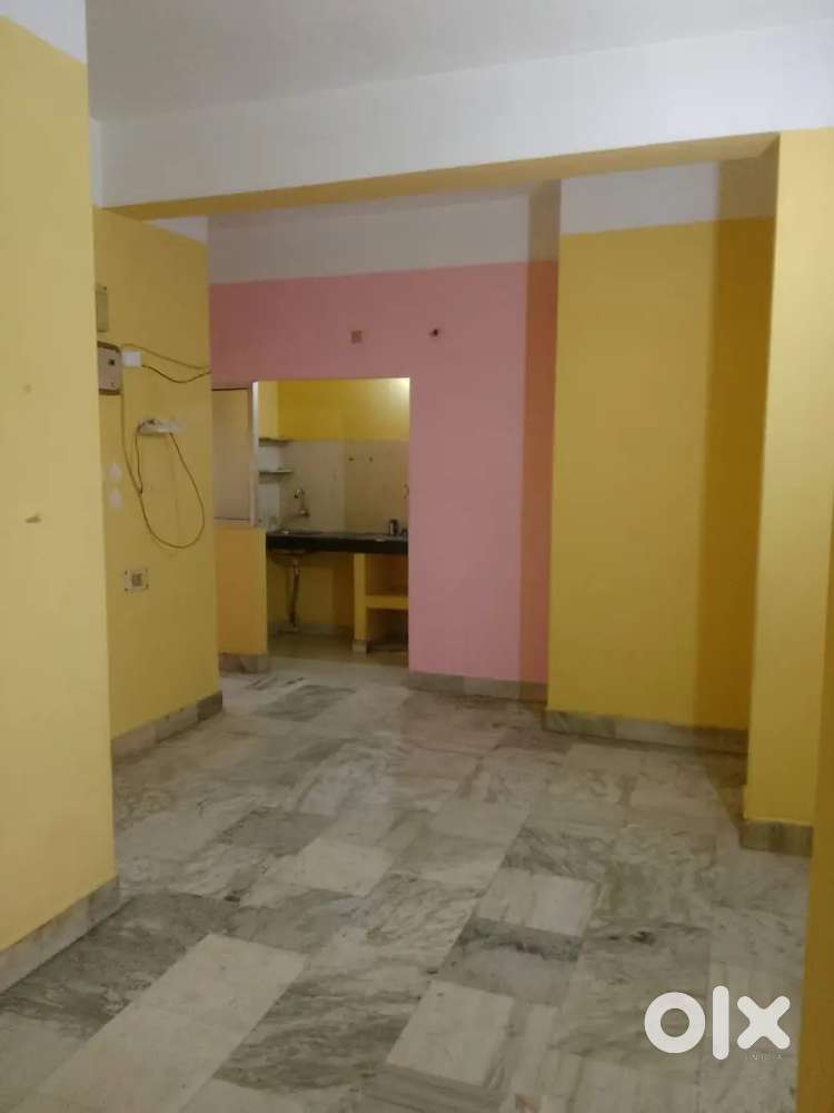 Small 2BHK for Rent Near GS Road