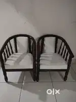 7 seater Woodan durable sofa set with Glass Table