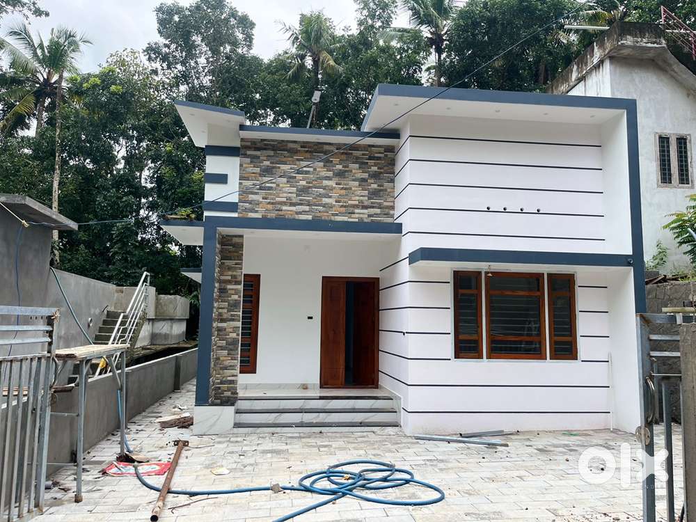 New 1000sqft 5cent Ayiroopara