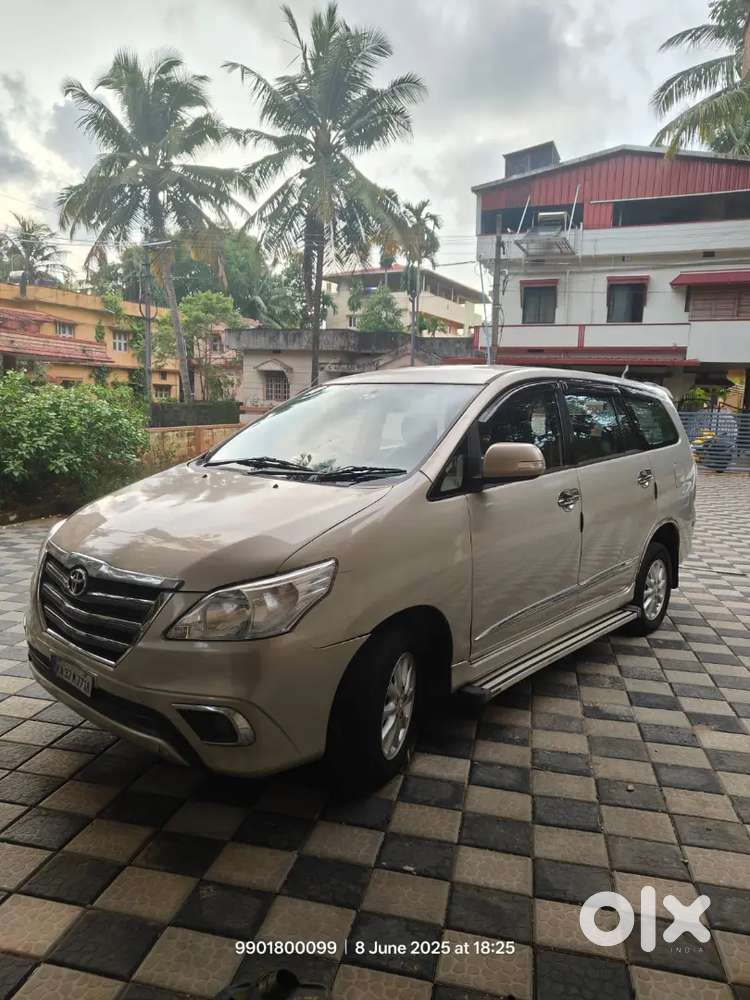 Toyota Innova 2014 v