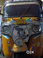 Bajaj cng auto
