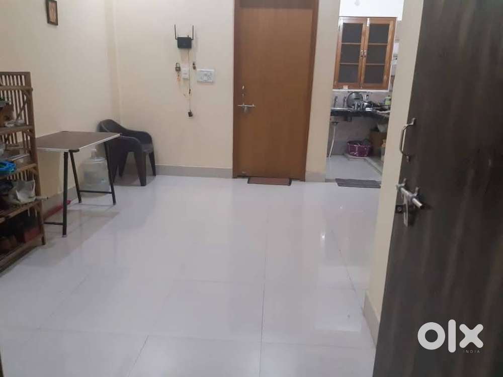 Female House Maid chahiye in Indira Nagar;Lucknow