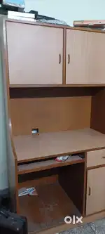 Computer table