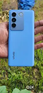 Vivo y 27 mobile phone